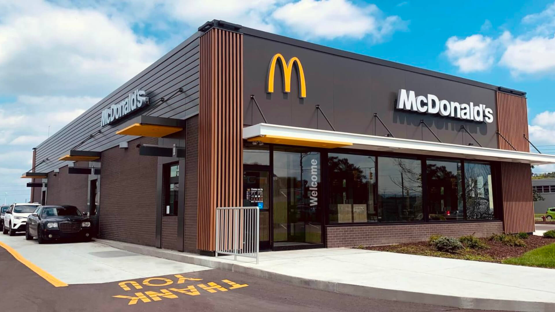  McDonalds as the largest fast food chain