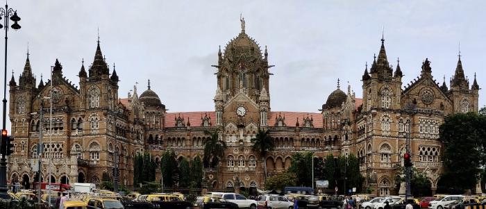 A Look at the top 7 biggest railway stations in India