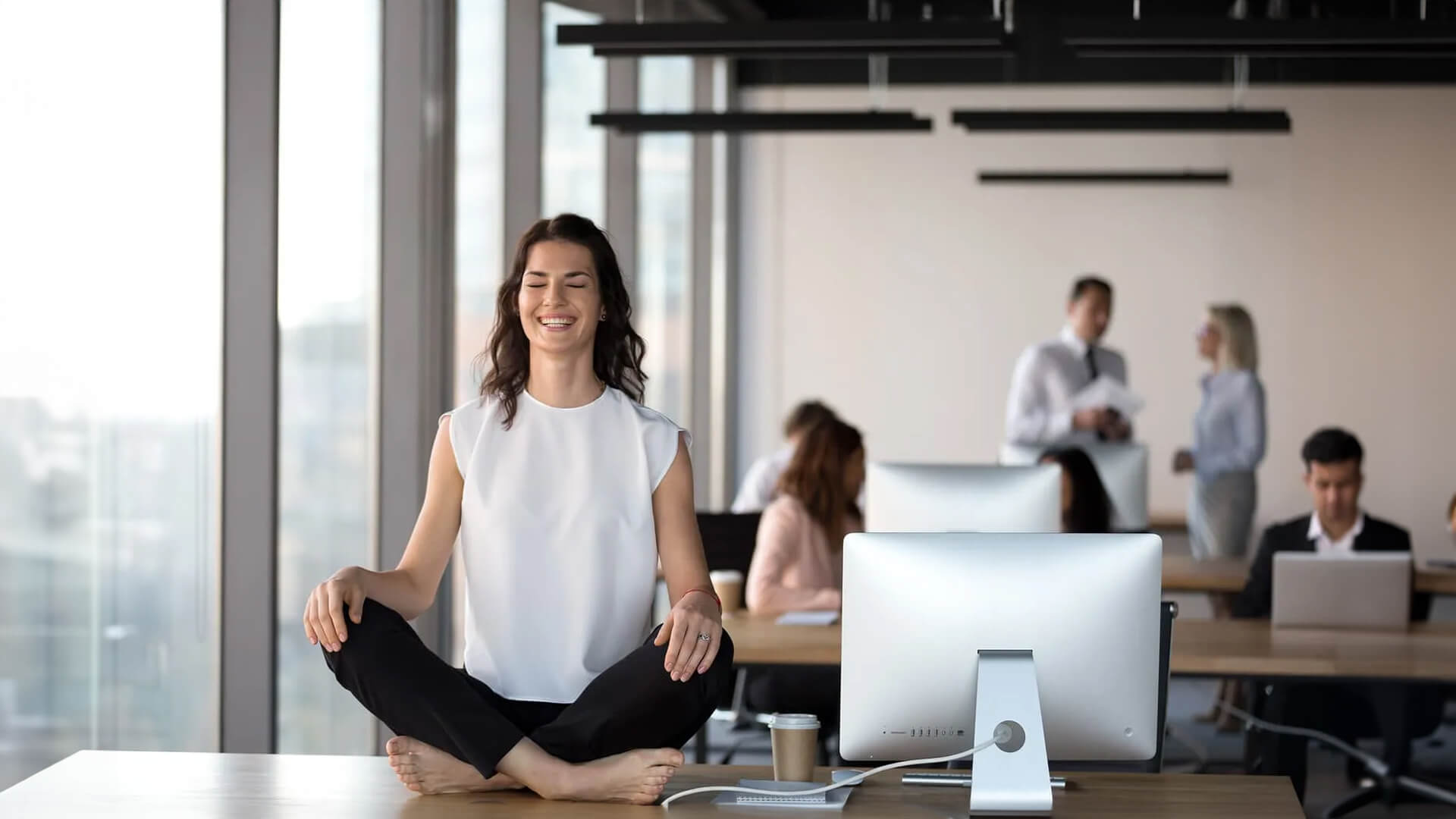  Improving employee wellbeing in workplace